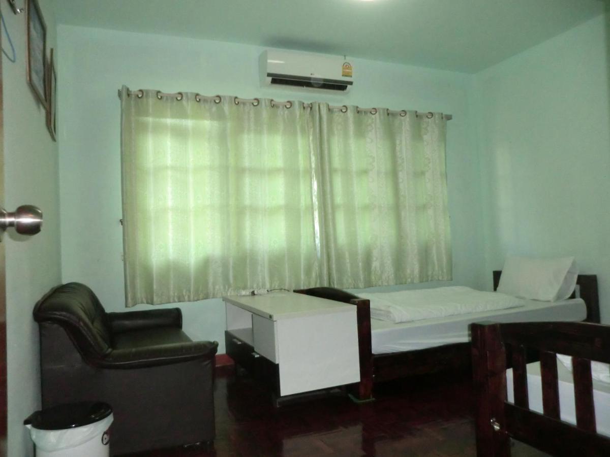 Hostel Sakura House Čiang Mai Exteriér fotografie