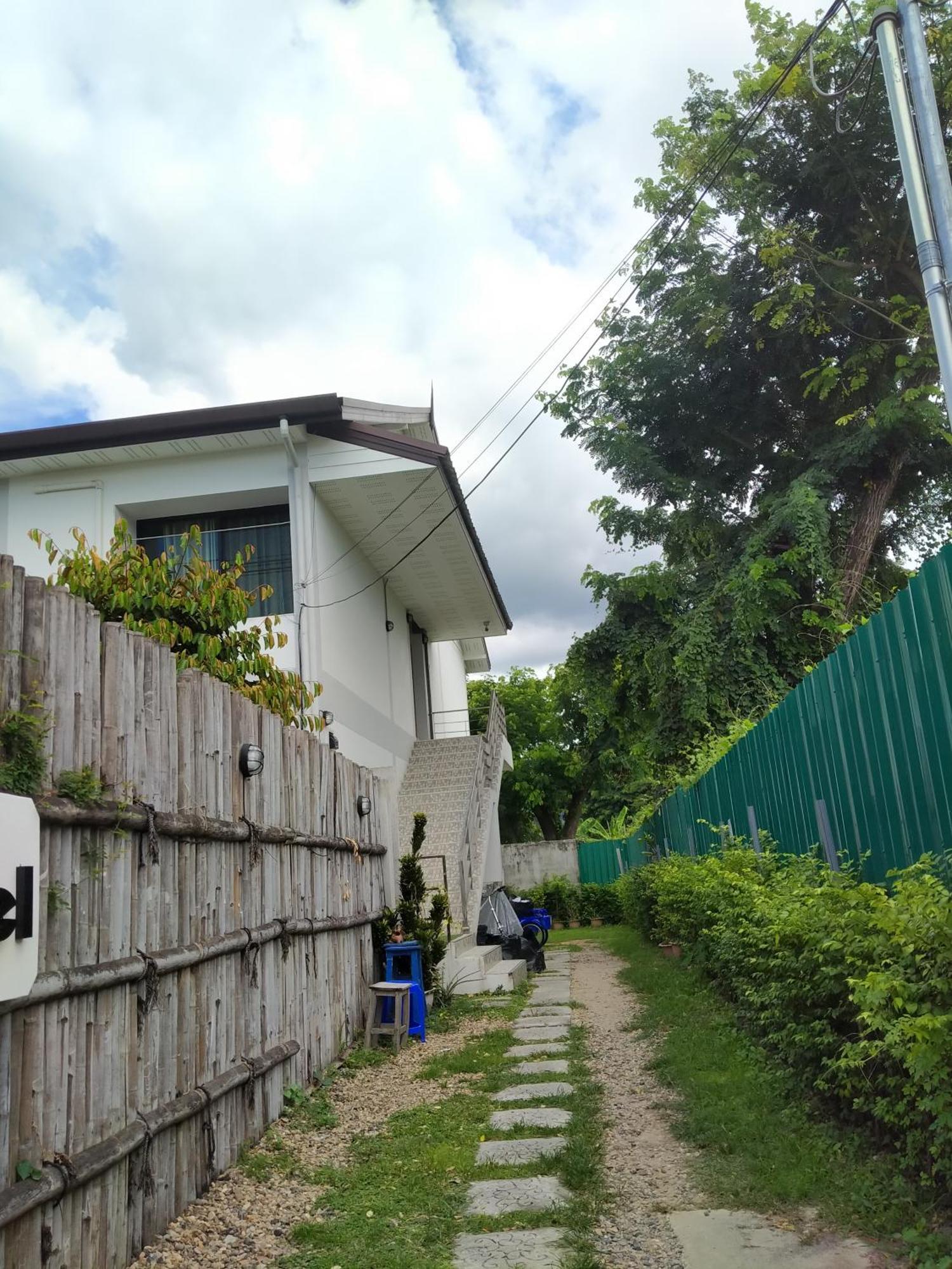 Hostel Sakura House Čiang Mai Exteriér fotografie