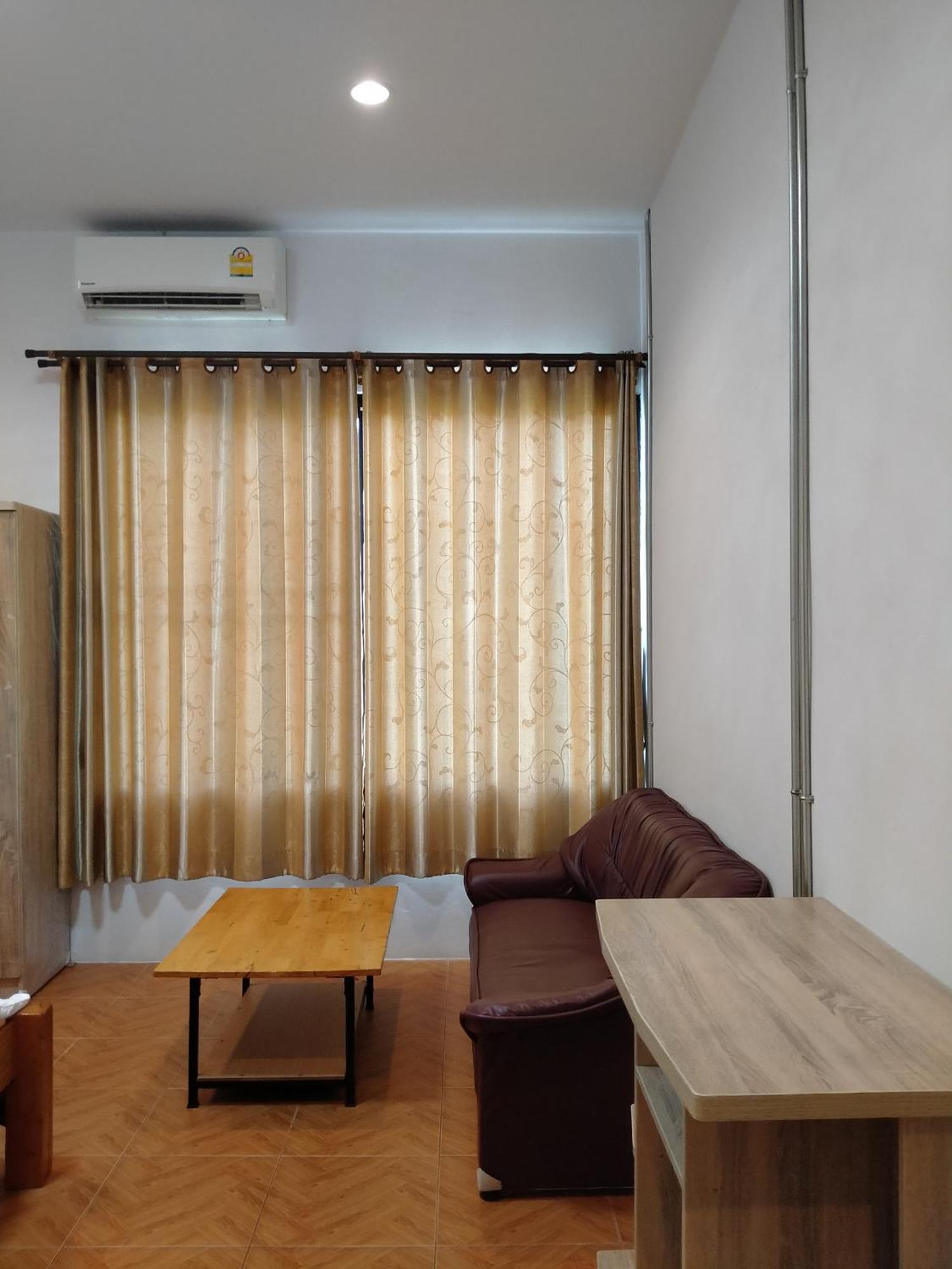Hostel Sakura House Čiang Mai Exteriér fotografie