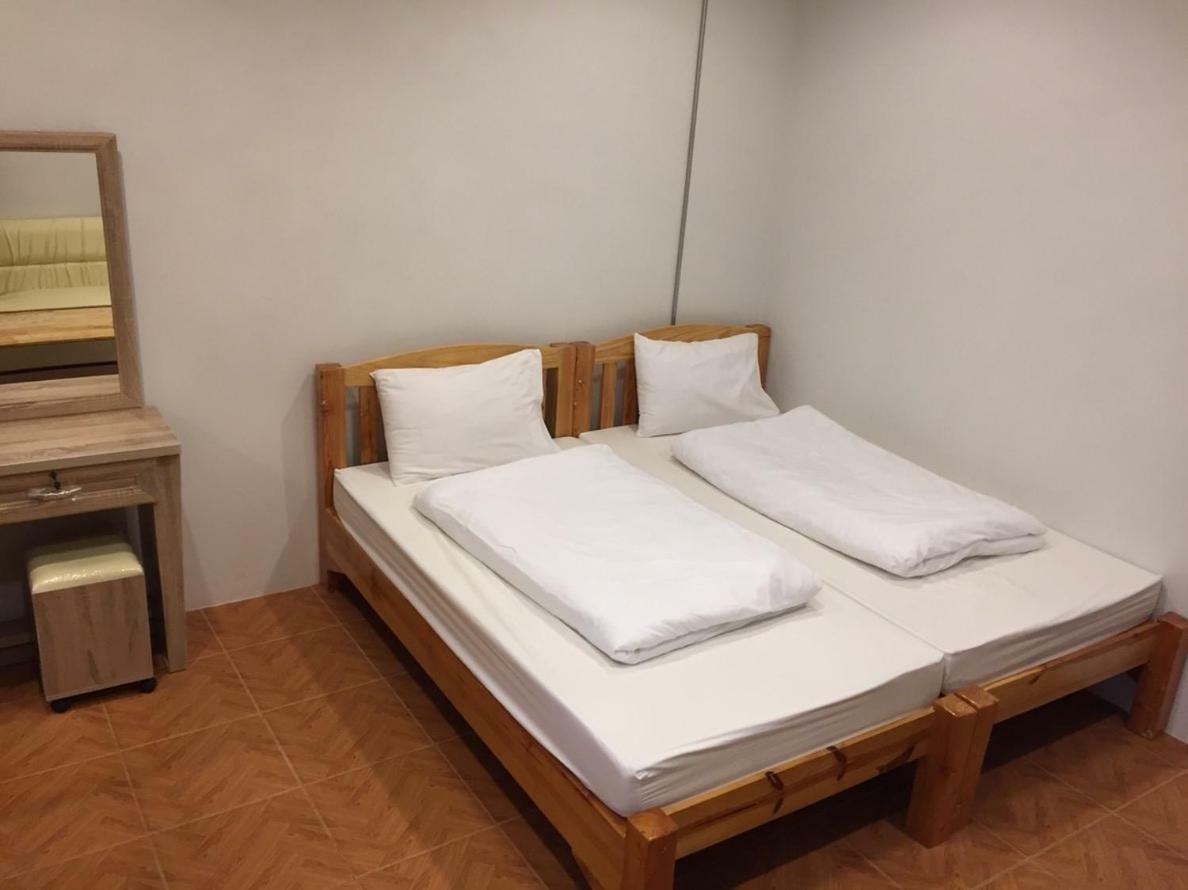 Hostel Sakura House Čiang Mai Exteriér fotografie